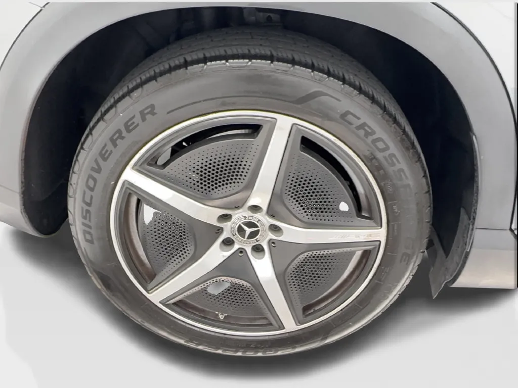 Mercedes-Benz EQE photo 16