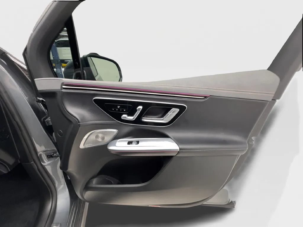 Mercedes-Benz EQE photo 32