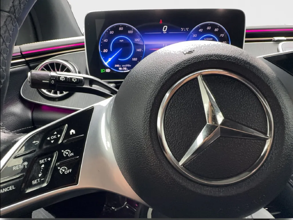 Mercedes-Benz EQE photo 40