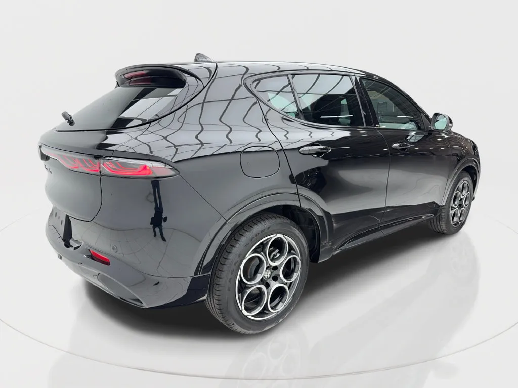 Alfa Romeo Tonale photo 11