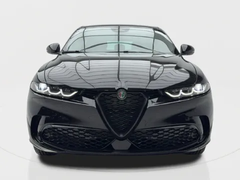 More photos of 2025 Alfa Romeo Tonale at Autos of Dallas - Plano, TX