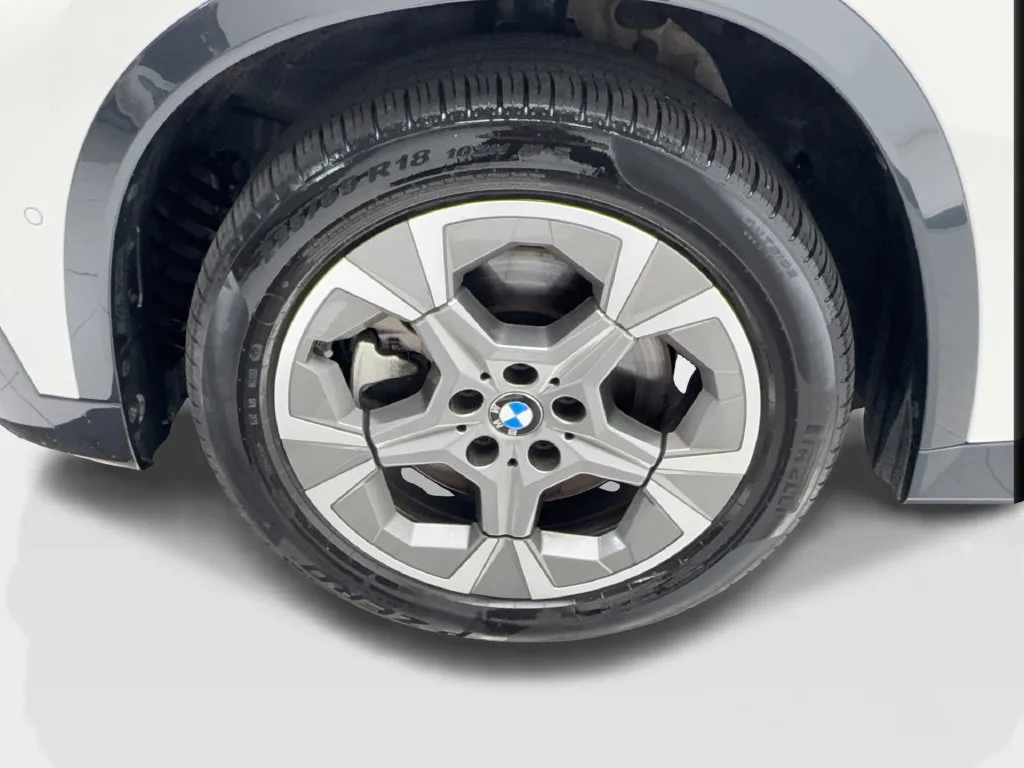 BMW X1 photo 8