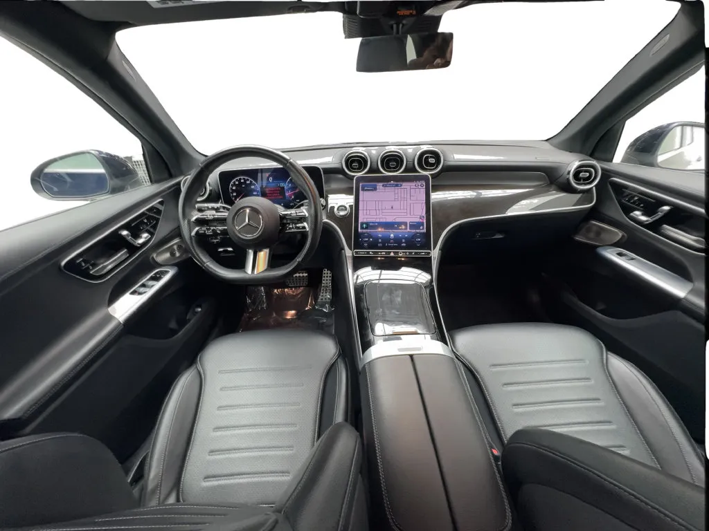 Mercedes-Benz GLC photo 37