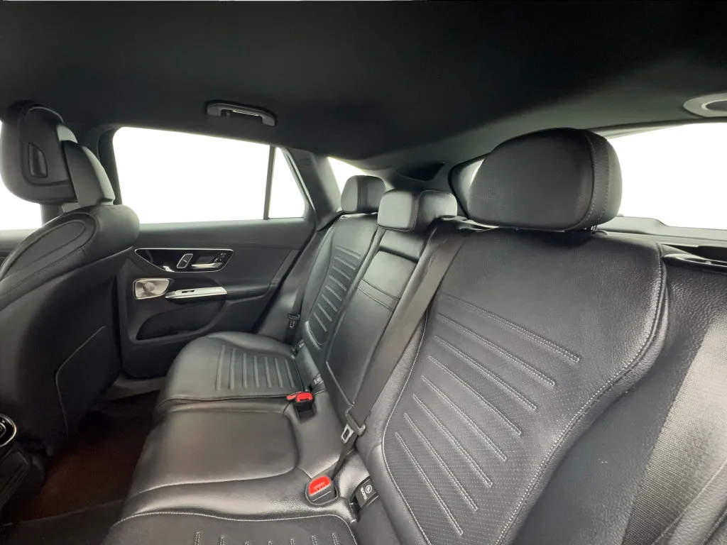 Mercedes-Benz GLC photo 25