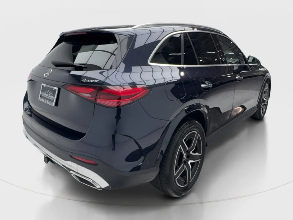 Mercedes-Benz GLC photo 8
