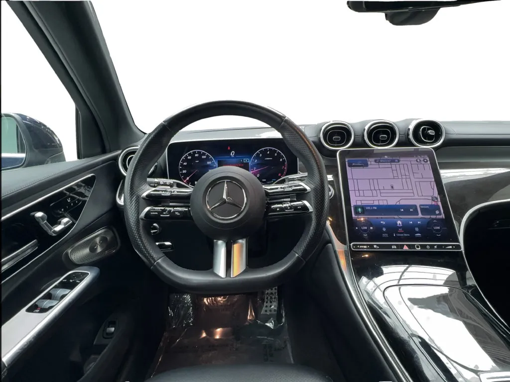Mercedes-Benz GLC photo 35