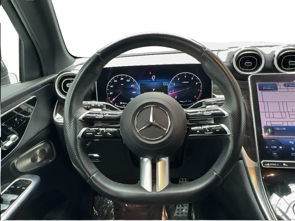 Mercedes-Benz GLC photo 36