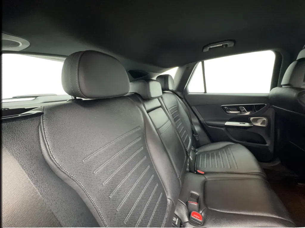 Mercedes-Benz GLC photo 28