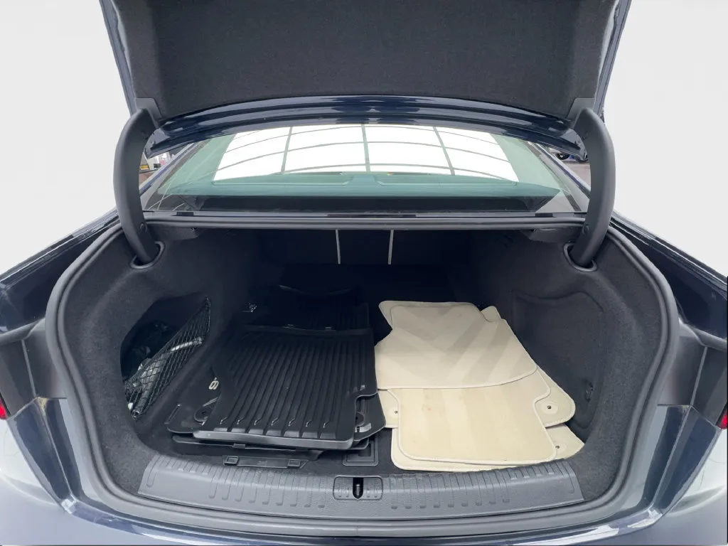 Audi A6 photo 18