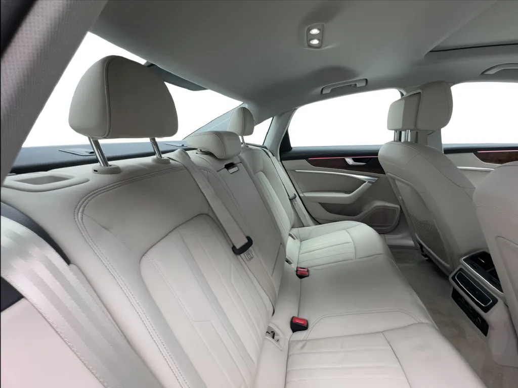 Audi A6 photo 28