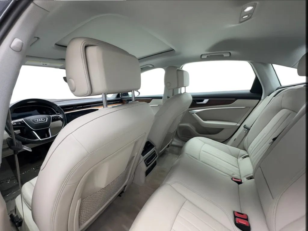 Audi A6 photo 23