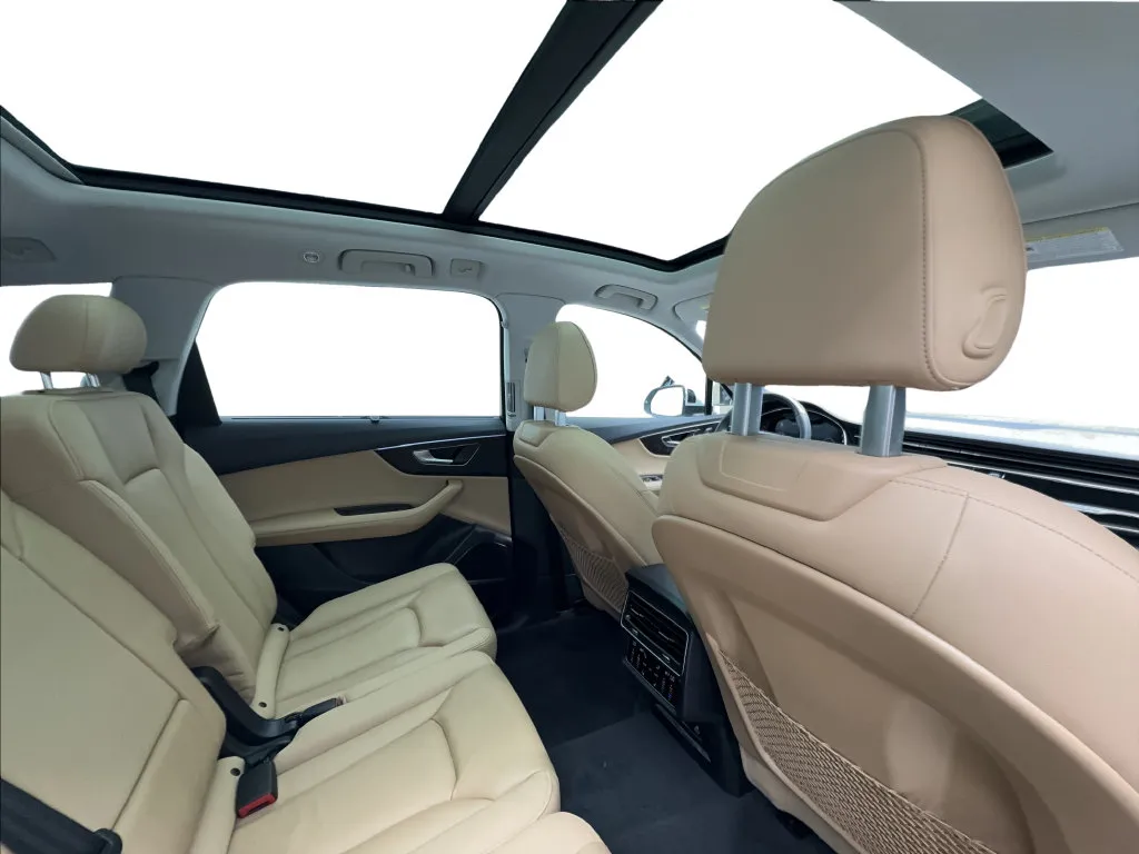 Audi Q7 photo 30