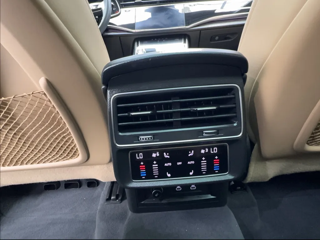 Audi Q7 photo 44