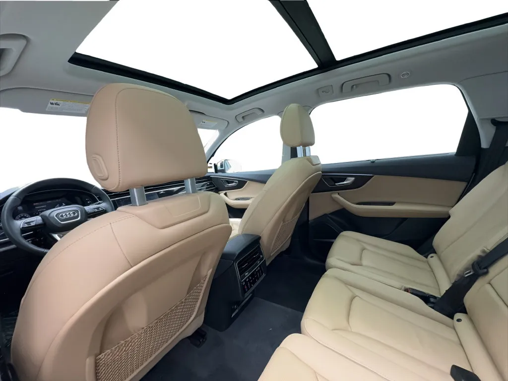 Audi Q7 photo 26