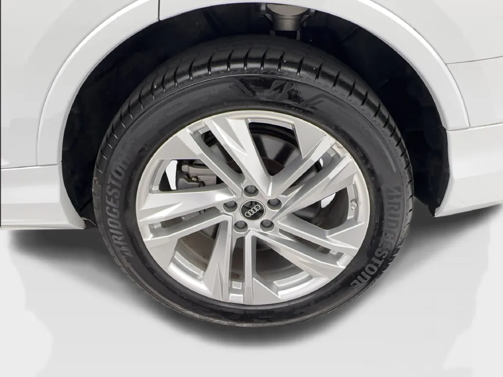 Audi Q7 photo 14