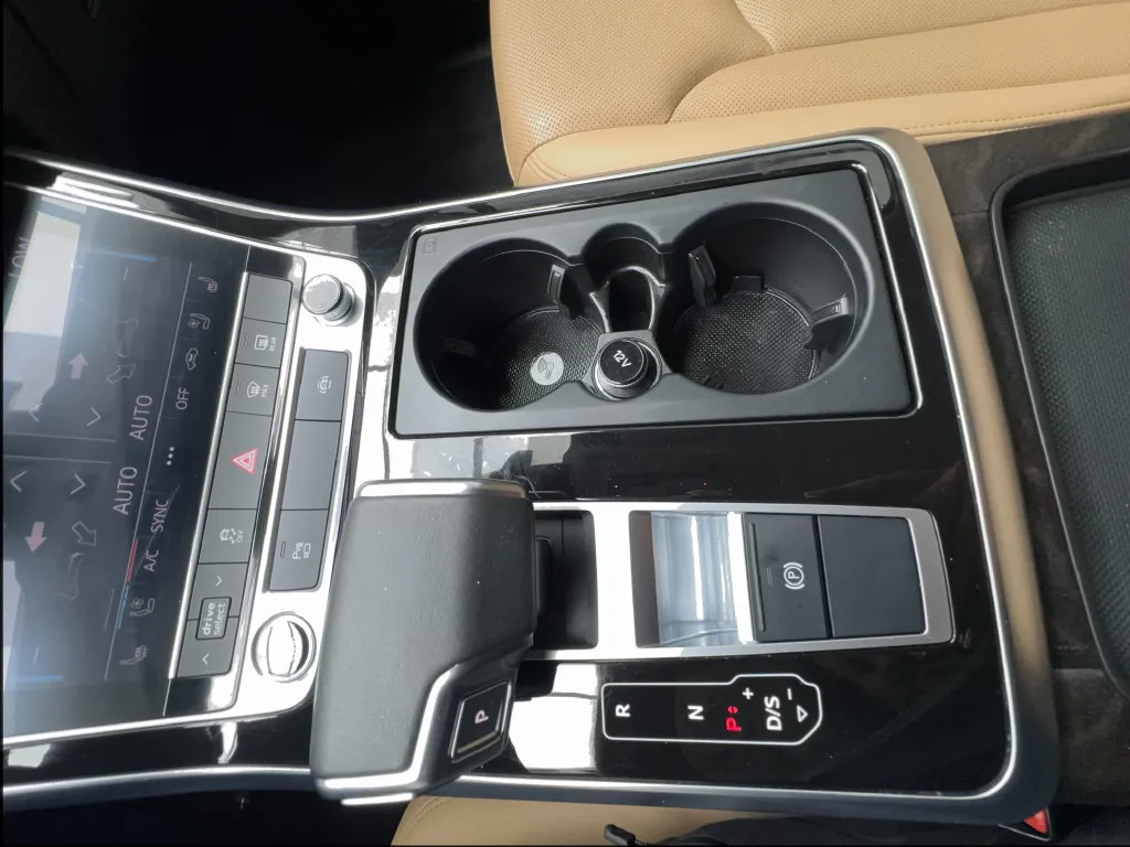 Audi Q7 photo 51