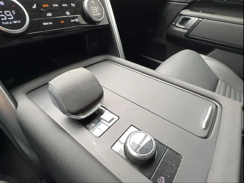 Land Rover Discovery photo 50