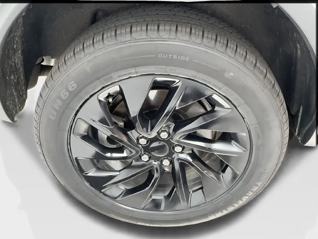 Land Rover Discovery photo 16