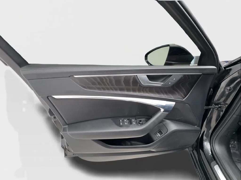 Audi A6 photo 25