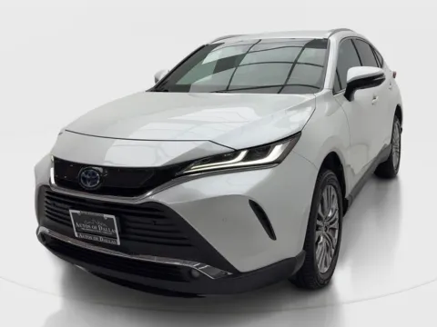 More photos of 2024 Toyota Venza XLE at Autos of Dallas - Plano, TX