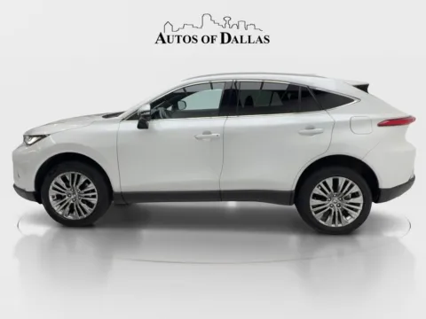 More photos of 2024 Toyota Venza XLE at Autos of Dallas - Plano, TX