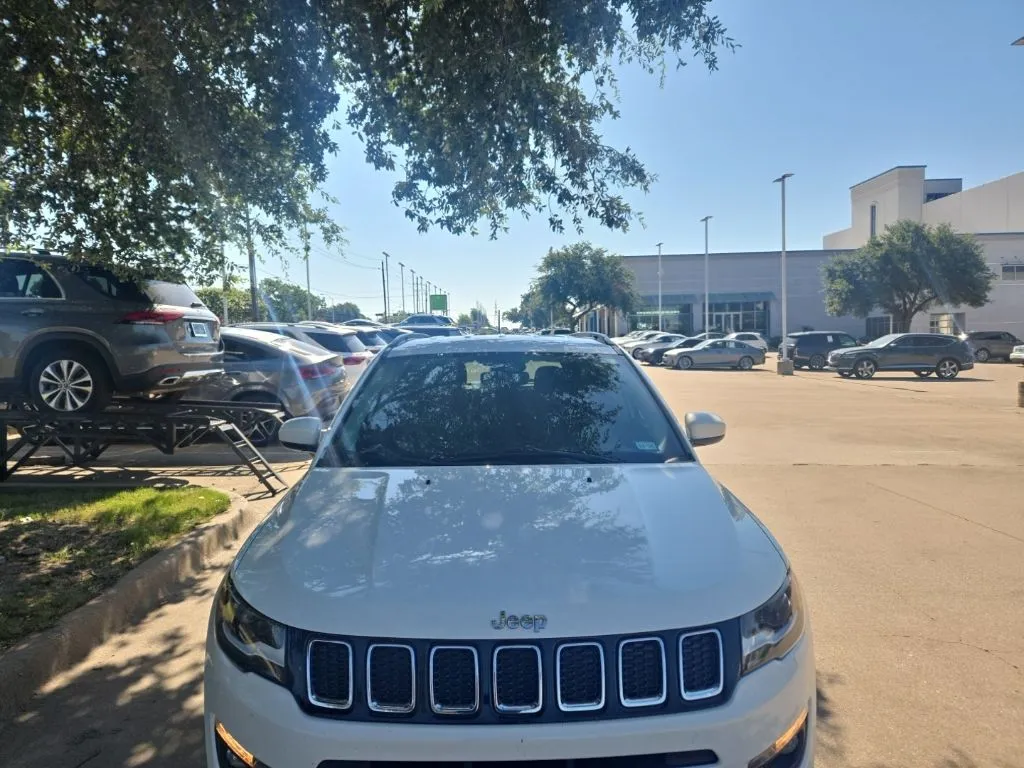 White 2017 Jeep Compass Latitude for sale in Plano, TX