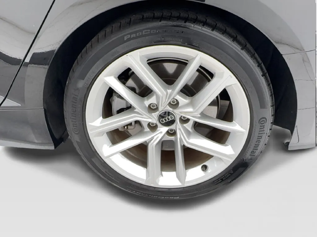 Audi A5 photo 14