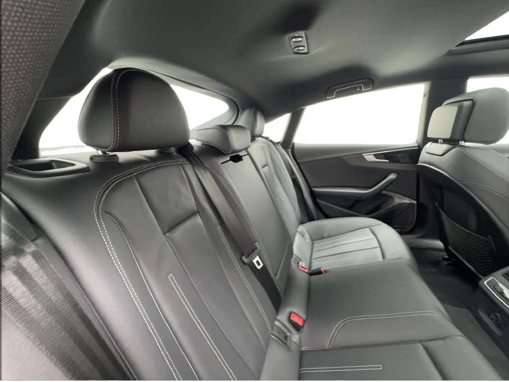 Audi A5 photo 30