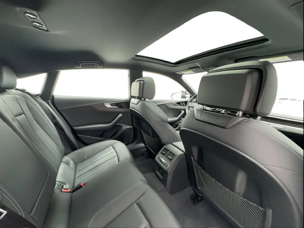 Audi A5 photo 29