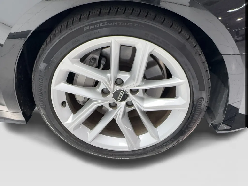 Audi A5 photo 16