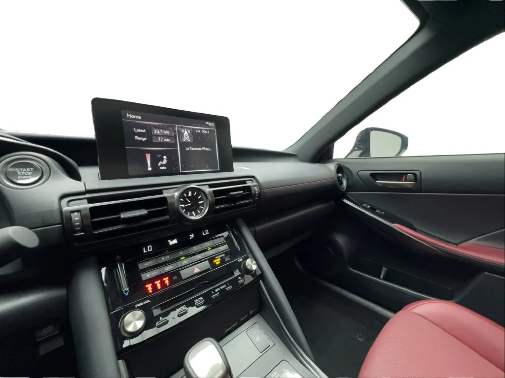 Lexus IS photo 43