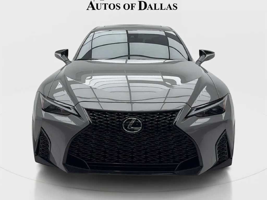 Lexus IS photo 4