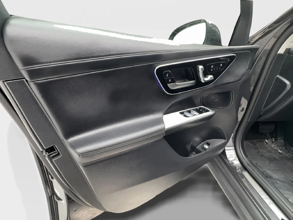 Mercedes-Benz GLC photo 52