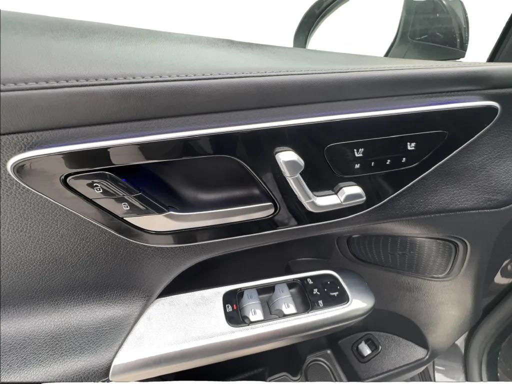Mercedes-Benz GLC photo 53