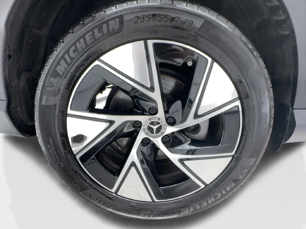 Mercedes-Benz GLC photo 16