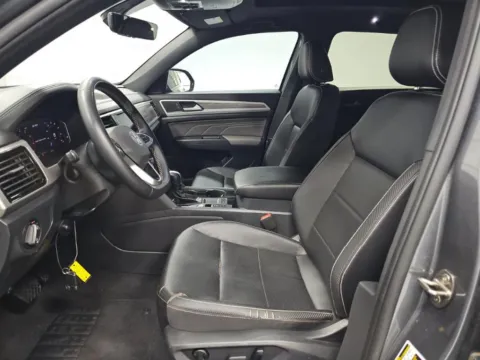 More photos of 2023 Volkswagen Atlas Cross Sport 3.6L V6 SE w/Technology at Autos of Dallas - Plano, TX