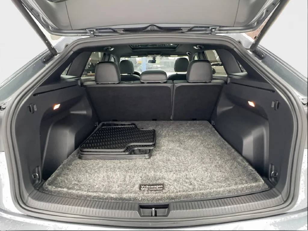 Volkswagen Atlas Cross Sport photo 18