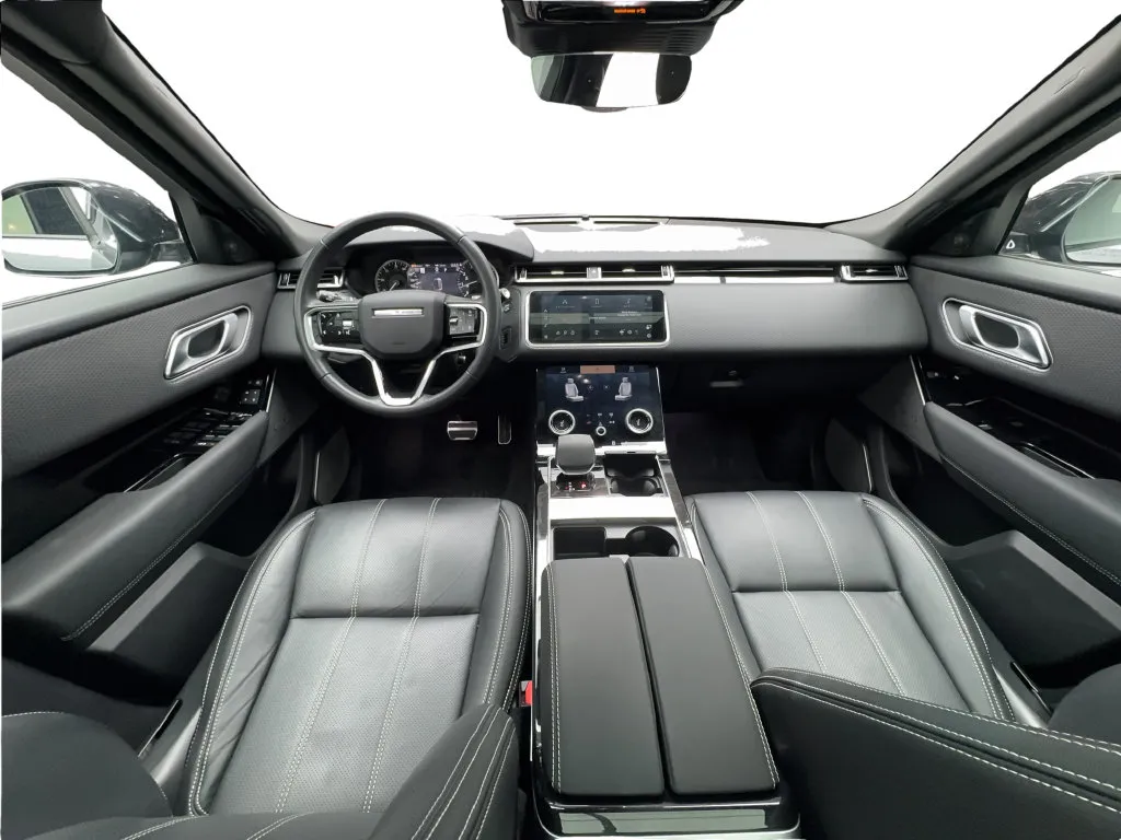 Land Rover Range Rover Velar photo 39