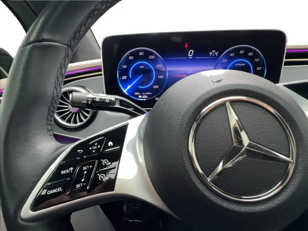 Mercedes-Benz EQE photo 42