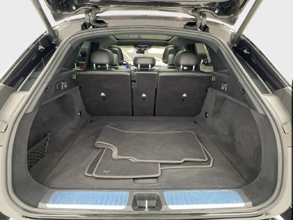 Mercedes-Benz EQE photo 19