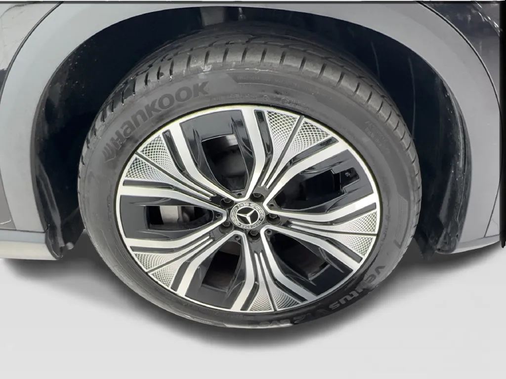 Mercedes-Benz EQE photo 16