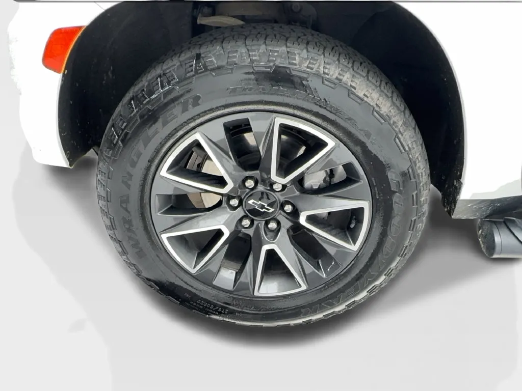 Chevrolet Tahoe photo 15