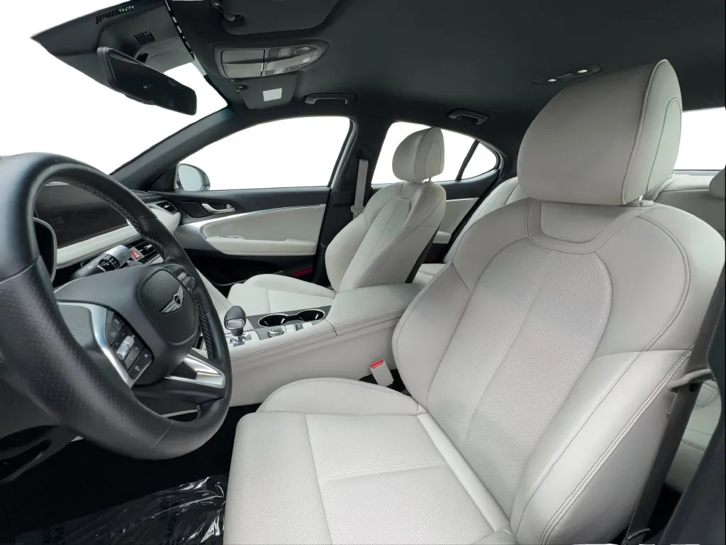 Genesis G70 photo 20