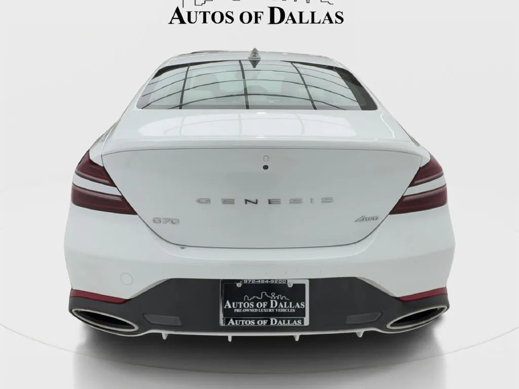 Genesis G70 photo 10