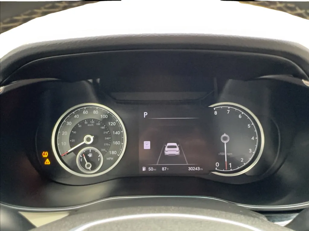 Genesis G70 photo 41