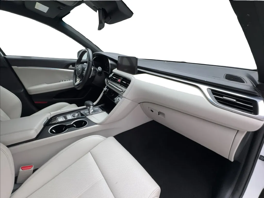 Genesis G70 photo 34