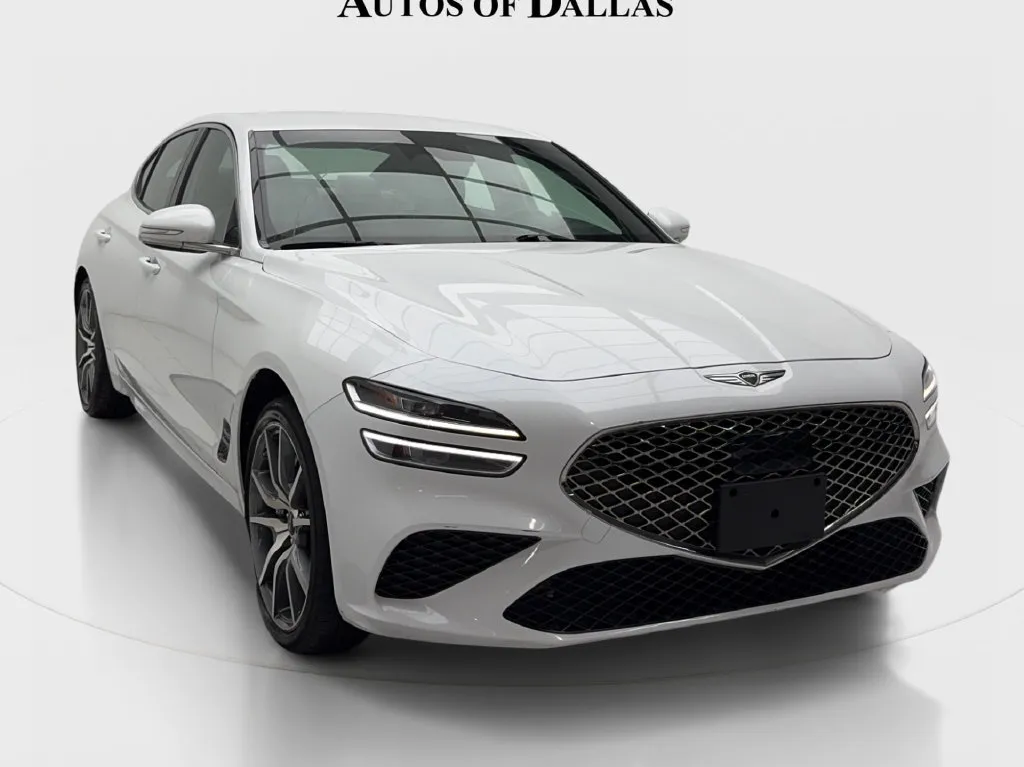 Genesis G70 photo 3