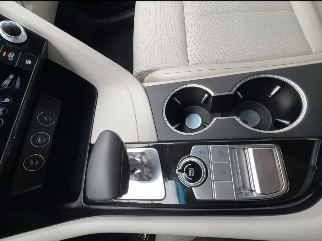 Genesis G70 photo 47