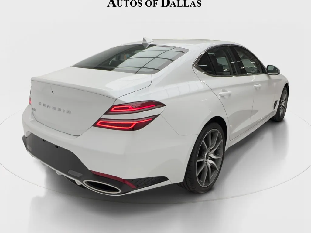 Genesis G70 photo 7