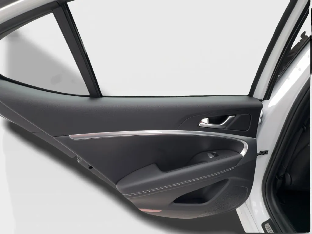 Genesis G70 photo 26